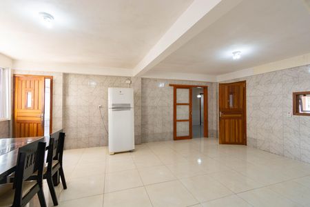 Casa para alugar com 180m², 3 quartos e 2 vagas