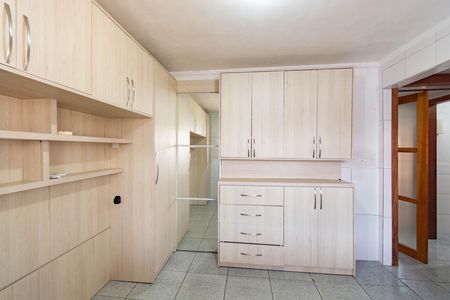 Casa para alugar com 180m², 3 quartos e 2 vagas