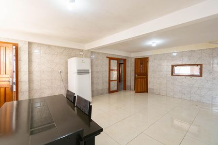 Casa para alugar com 180m², 3 quartos e 2 vagas