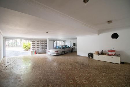 GARAGEM de casa à venda com 3 quartos, 1022m² em Jardim Sao Bento, São Paulo