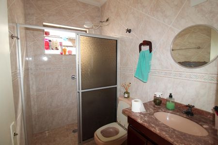 Banheiro de casa à venda com 3 quartos, 120m² em Raposo Tavares, São Paulo