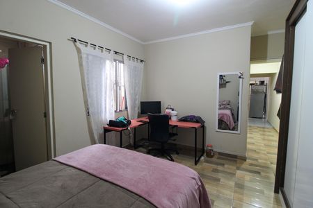 Casa à venda com 120m², 3 quartos e 2 vagas Casa à venda com 120m², 3 quartos e 2 vagasQuarto 2