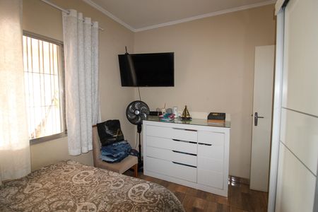 Casa à venda com 120m², 3 quartos e 2 vagas Casa à venda com 120m², 3 quartos e 2 vagasQuarto 1