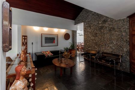 Casa à venda com 4 quartos, 333m² em Bandeirantes (Pampulha), Belo Horizonte