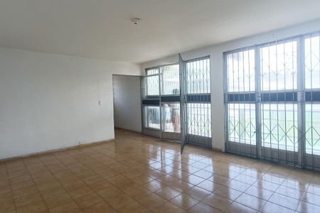 Apartamento para alugar com 4 quartos, 130m² em Engenho do Porto, Duque de Caxias
