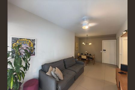 Apartamento para alugar com 78m², 2 quartos e 1 vaga