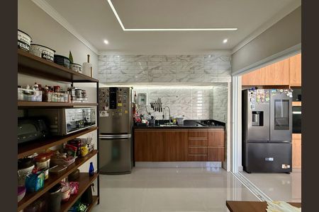 Cozinha  de casa à venda com 3 quartos, 190m² em Santo Amaro, São Paulo