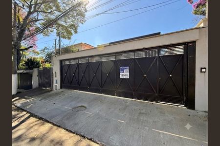 Fachada  de casa à venda com 3 quartos, 190m² em Santo Amaro, São Paulo