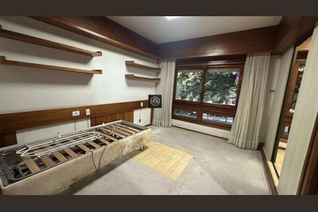 Apartamento à venda com 232m², 2 quartos e 3 vagas