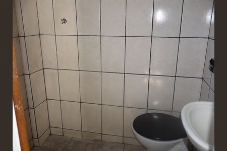 Banheiro da suíte 1 de casa para alugar com 3 quartos, 70m² em Vila Prudente, São Paulo