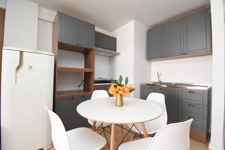 Studio de kitnet/studio para alugar com 1 quarto, 25m² em Centro, Curitiba