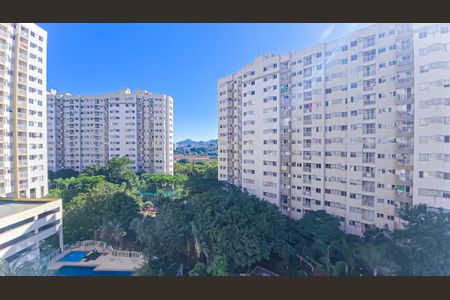 Quarto vista  de apartamento para alugar com 2 quartos, 52m² em Del Castilho, Rio de Janeiro