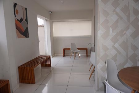 Apartamento para alugar com 50m², 2 quartos e 1 vagaÁrea comum - Salão de festas