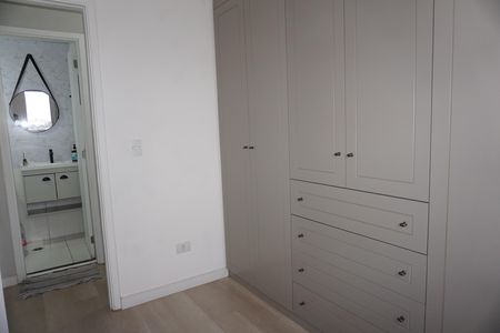 Quarto 1 de apartamento para alugar com 2 quartos, 50m² em Jardim Elizabete, Embu das Artes