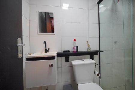 Banheiro de kitnet/studio para alugar com 1 quarto, 30m² em Barra da Lagoa, Florianópolis