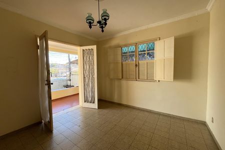 Sala de casa à venda com 3 quartos, 200m² em Bancários, Rio de Janeiro