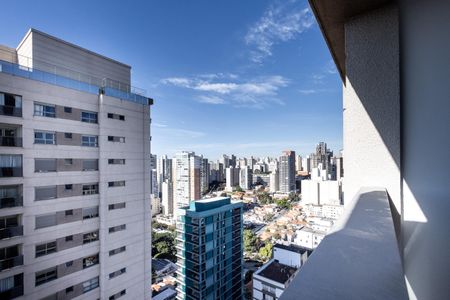 Apartamento à venda com 142m², 3 quartos e 2 vagas Apartamento à venda com 142m², 3 quartos e 2 vagasQuarto 1 - Varanda da Suite Master