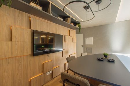 Apartamento à venda com 142m², 3 quartos e 2 vagas Apartamento à venda com 142m², 3 quartos e 2 vagasCoworking