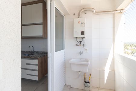 Cozinha e Área de Serviço de apartamento para alugar com 2 quartos, 54m² em Pousada dos Bandeirantes, Carapicuíba