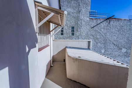 Quintal de casa à venda com 2 quartos, 70m² em Vila Santa Edwiges, São Paulo