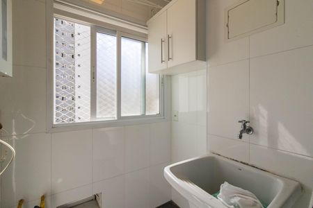 Area de Serviço de apartamento para alugar com 2 quartos, 49m² em Jardim Flor da Montanha, Guarulhos
