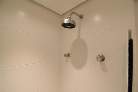 Banheiro do Studio de kitnet/studio para alugar com 1 quarto, 31m² em Centro, Curitiba
