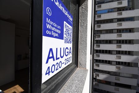 Placa de kitnet/studio para alugar com 1 quarto, 31m² em Centro, Curitiba
