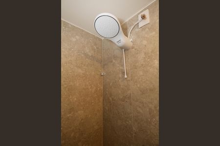 Banheiro de kitnet/studio para alugar com 1 quarto, 25m² em Pinheiros, São Paulo