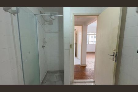 Apartamento à venda com 66m², 1 quarto e 1 vaga Apartamento à venda com 66m², 1 quarto e 1 vagaBanheiro social