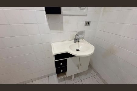 Apartamento à venda com 66m², 1 quarto e 1 vaga Apartamento à venda com 66m², 1 quarto e 1 vagaBanheiro social