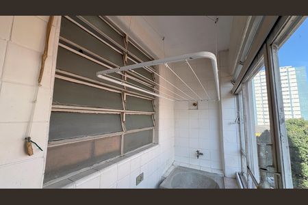 Apartamento à venda com 66m², 1 quarto e 1 vaga Apartamento à venda com 66m², 1 quarto e 1 vagaÁrea de serviço
