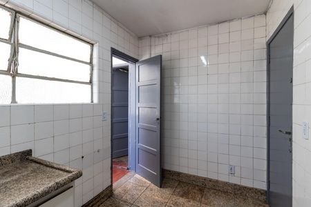 Apartamento à venda com 100m², 2 quartos e sem vaga Apartamento à venda com 100m², 2 quartos e sem vagaCozinha