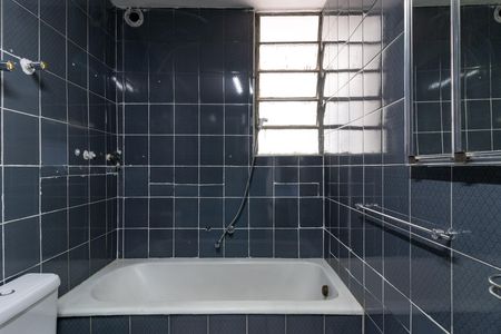 Apartamento à venda com 100m², 2 quartos e sem vaga Apartamento à venda com 100m², 2 quartos e sem vagaBanheiro