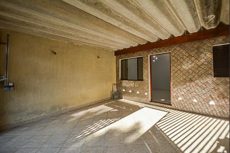 Garagem de casa à venda com 3 quartos, 192m² em Baeta Neves, São Bernardo do Campo