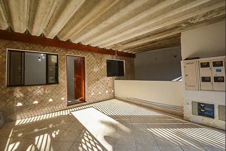 Garagem de casa à venda com 3 quartos, 192m² em Baeta Neves, São Bernardo do Campo