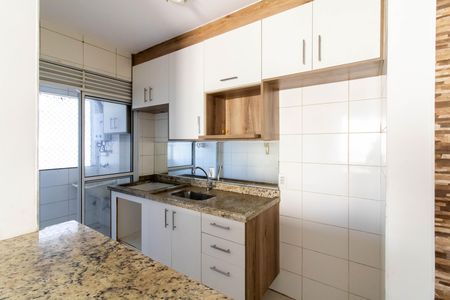 Cozinha de apartamento para alugar com 3 quartos, 55m² em Vila Venditti, Guarulhos