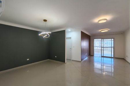 Apartamento para alugar com 4 quartos, 157m² em Canto do Forte, Praia Grande