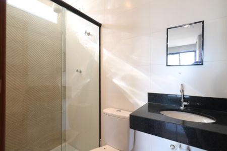 Apartamento para alugar com 38m², 2 quartos e 1 vaga Apartamento para alugar com 38m², 2 quartos e 1 vagaBanheiro
