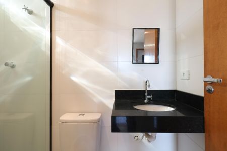 Apartamento para alugar com 38m², 2 quartos e 1 vaga Apartamento para alugar com 38m², 2 quartos e 1 vagaBanheiro