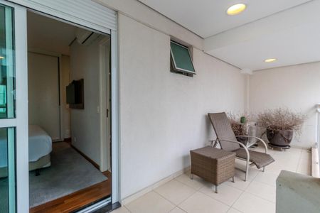 Apartamento à venda com 3 quartos, 133m² em Vila Olímpia, São Paulo