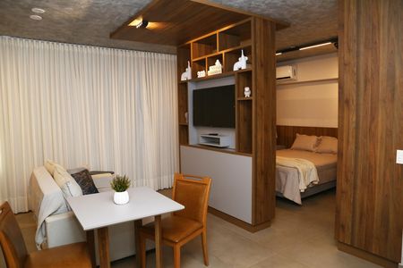 Detalhe Sala de kitnet/studio para alugar com 1 quarto, 46m² em Setor Oeste, Goiânia