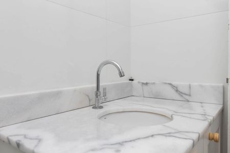 Banheiro de apartamento para alugar com 2 quartos, 67m² em Nonoai, Porto Alegre