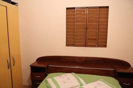 Casa à venda com 390m², 4 quartos e 4 vagasQuarto 2