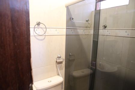 Casa à venda com 390m², 4 quartos e 4 vagasBanheiro 2