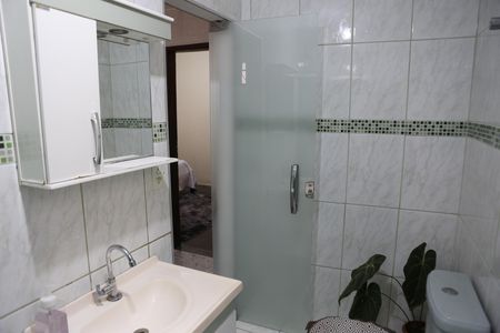 Casa à venda com 390m², 4 quartos e 4 vagasBanheiro 1