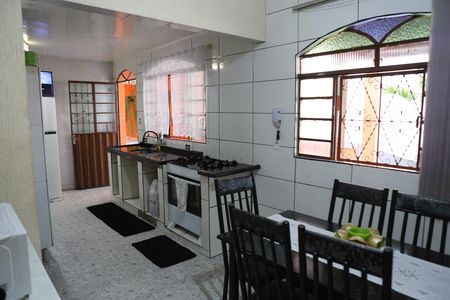 Casa à venda com 390m², 4 quartos e 4 vagasCozinha