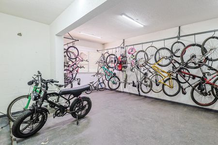 Área comum - Bicicletário de apartamento para alugar com 2 quartos, 46m² em Jardim Boa Vista (zona Oeste), São Paulo