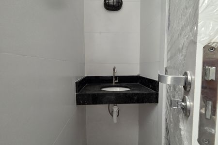 Casa de condomínio para alugar com 120m², 2 quartos e 1 vaga Casa de condomínio para alugar com 120m², 2 quartos e 1 vagaBanheiro