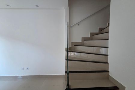 Casa de condomínio para alugar com 120m², 2 quartos e 1 vaga Casa de condomínio para alugar com 120m², 2 quartos e 1 vagaSala