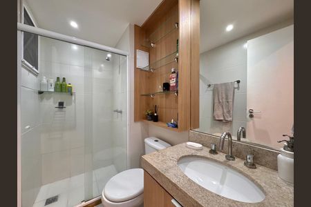 Apartamento para alugar com 101m², 2 quartos e 1 vaga Apartamento para alugar com 101m², 2 quartos e 1 vagaBanheiro Social